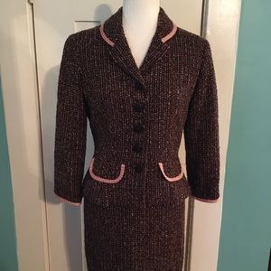 Maggie London, Boucle’ suit, jacket and skirt, browns with pink trim, sz 4